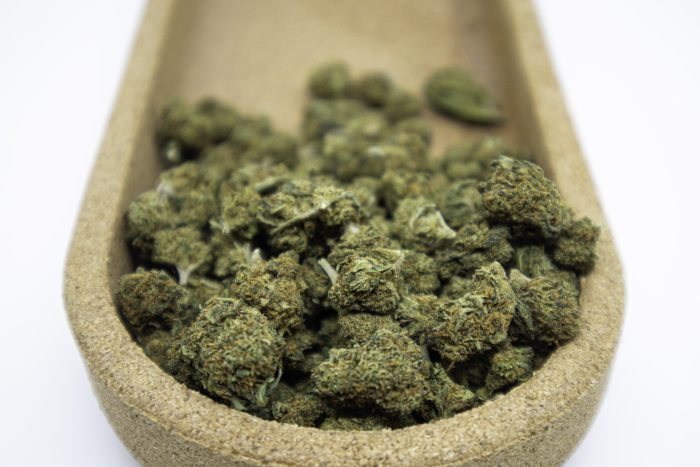 Biomasa de cáñamo STRAWBERRY 12% CBD - Dolor y ansiedad leves - Concentración - Imagen 2